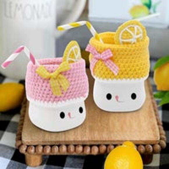 2 New Summer Lemonade Crocheted Marshmallow Mug Lemon Hats for Tiered Tray - Picture 2 of 3